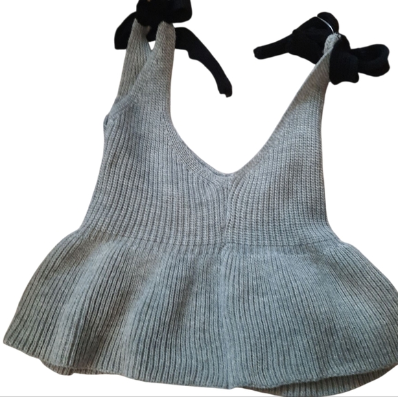 SHEIN Gray Ribbed Tie Front Peplum Tank Top Small - Picture 4 of 8